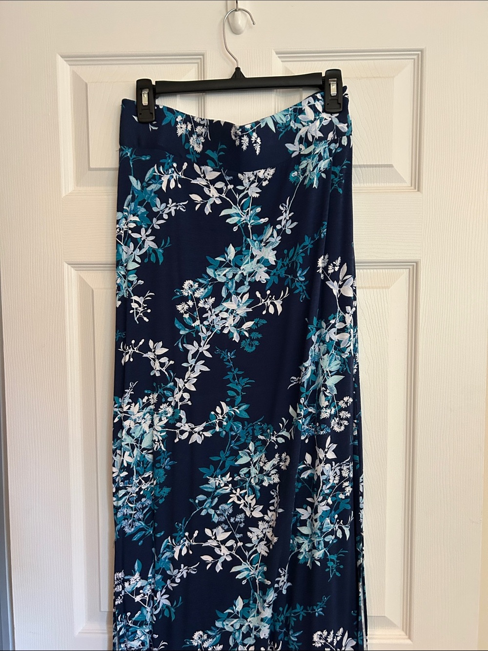 a.n.a Navy Floral Maxi Skirt - Teal & White Print